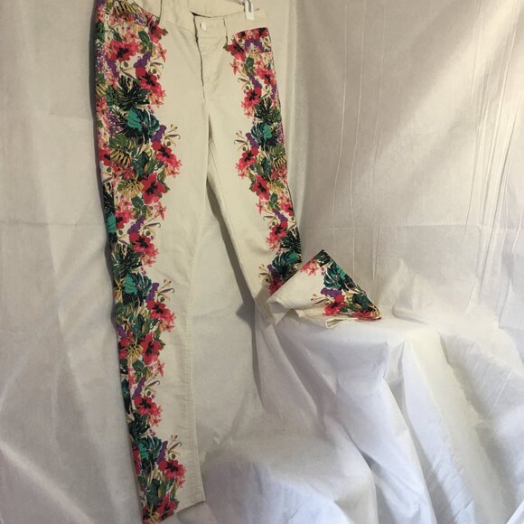 BISOU BISOU Pants White Jeans Sz10 Waist 32" Floral Graphics legs hip Denim - Picture 1 of 9